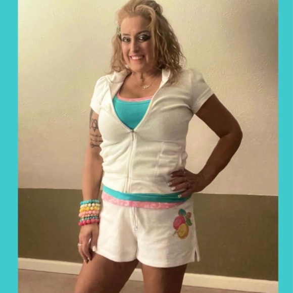 Meet your Posher, Marnie L. - Picture 1 of 3